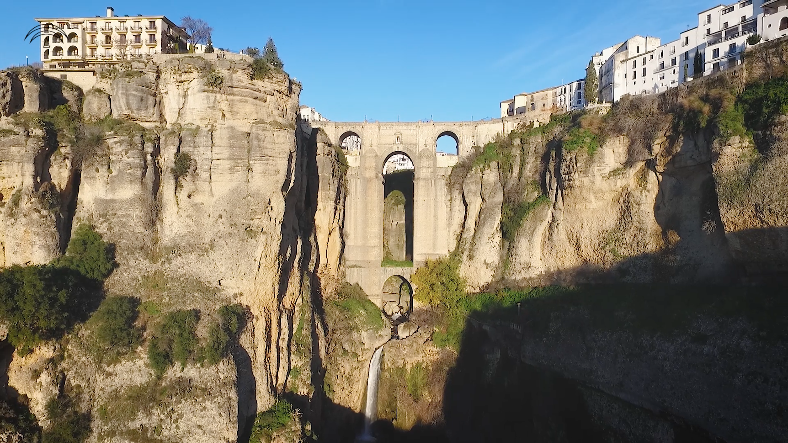 F 9 Ronda