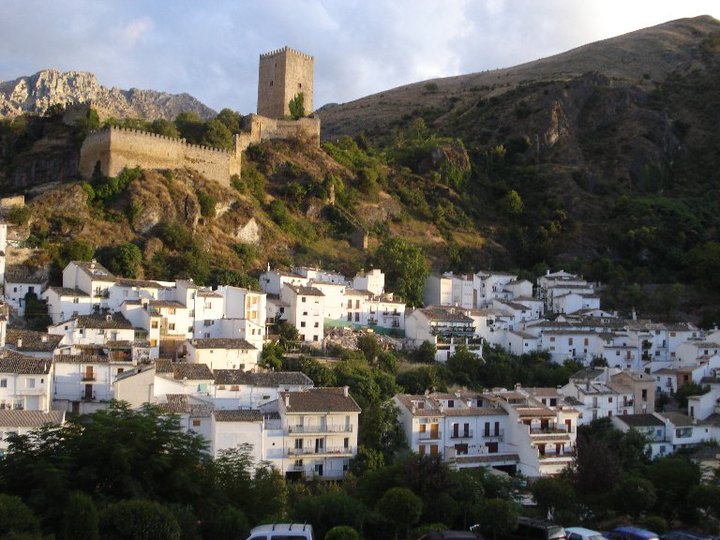 Foto1_R.B.S.Cazorla_Vista castillo